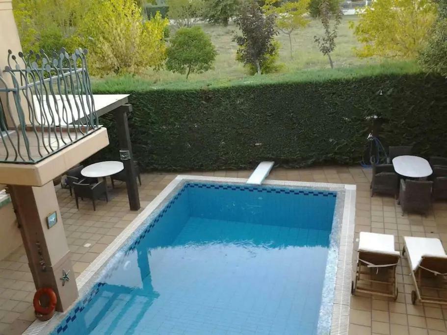 4-Seasons Pool Villa Near Meteora Tríkala Buitenkant foto