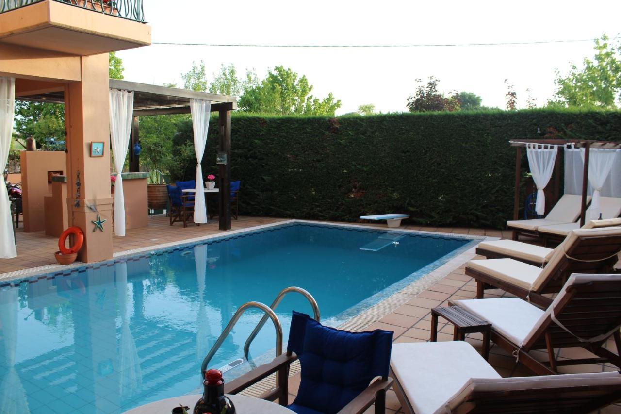 4-Seasons Pool Villa Near Meteora Tríkala Buitenkant foto
